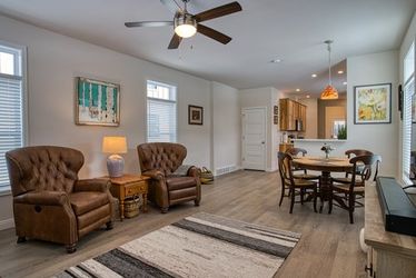 Lazy Daze Mountain Home Gallery Img 3