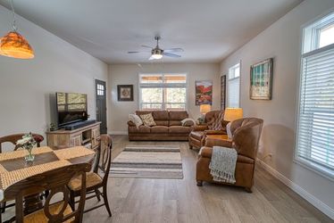 Lazy Daze Mountain Home Gallery Img 6