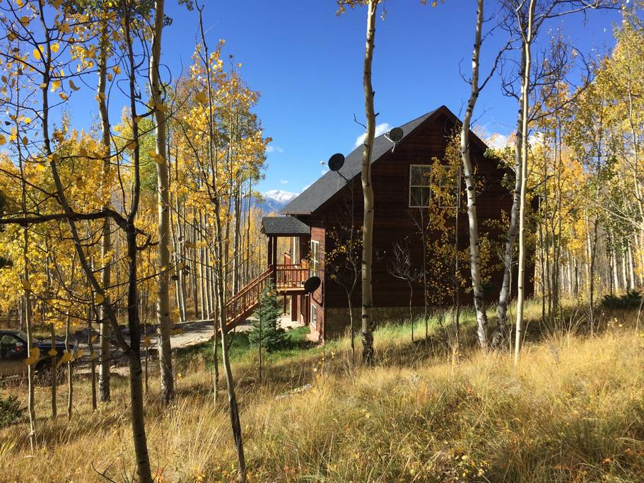 1526 Empire Valley Dr Aspen Leaf Realty