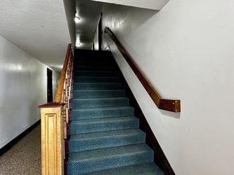 E2354D1A-8742-405B-8122-4FBFE6133D47_1_201_a