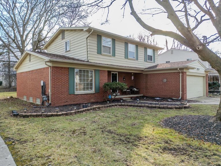 21709 Virginia front