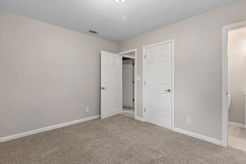 16-982 Granville Rd,-16