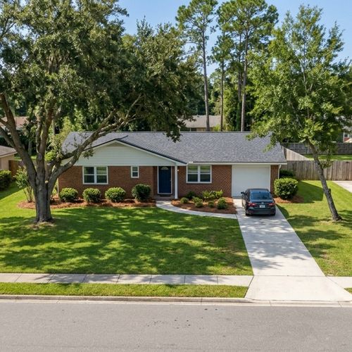 How to Stage Your Home for a Faster Sale in Jacksonville, FL