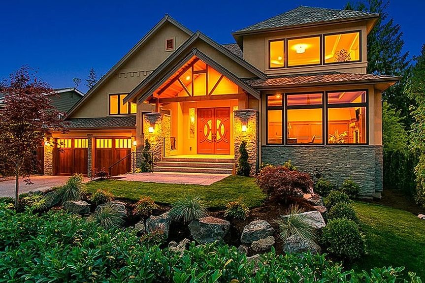 10020 NE 21st St – Bellevue Front