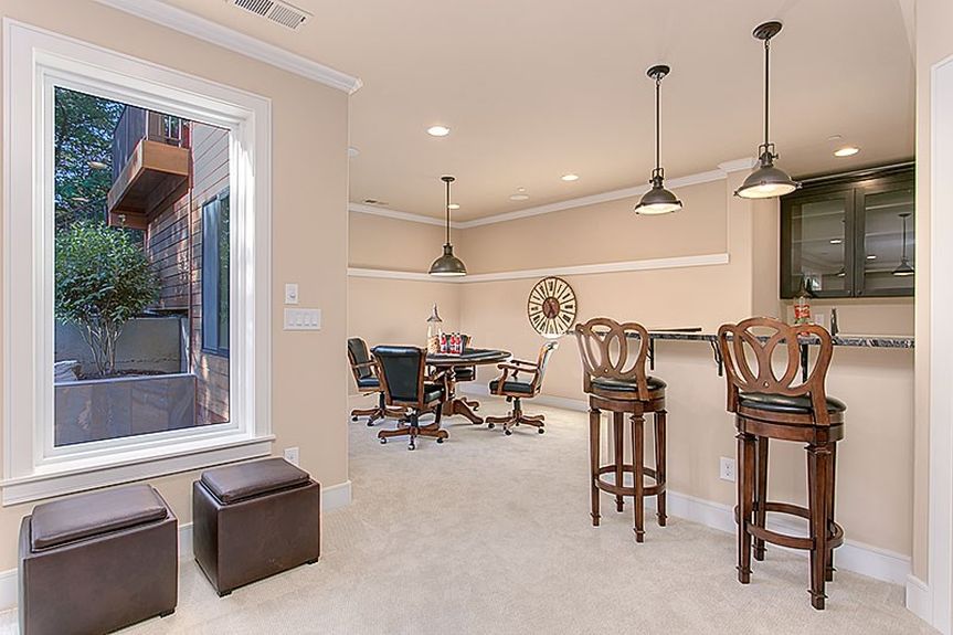 10020 NE 21st St – Bellevue Rec-Room