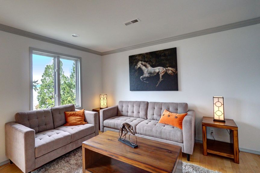 18009 SE 40th Pl – Bellevue – 023-Family-Living-View-A-1