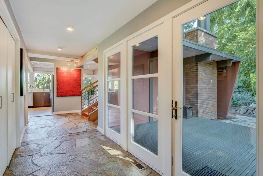 9306 72n St &#8211; Mercer Island &#8211; 003-Foyer