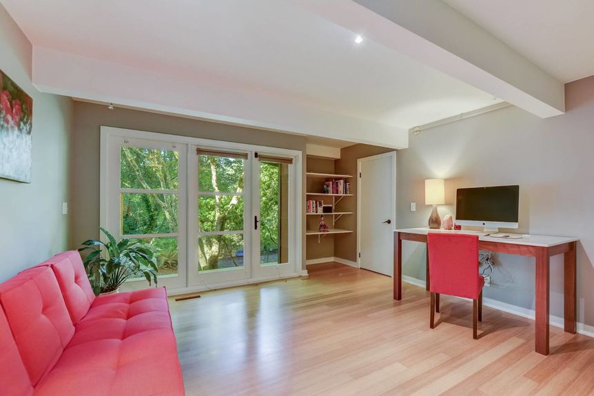 9306 72n St &#8211; Mercer Island &#8211; 012-Office