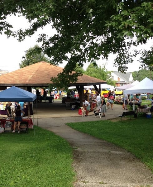 15073100_CuGeA2Ukrk8L5ny9AvctA1vGYMXgYZ-GZJzZyIeexFM1