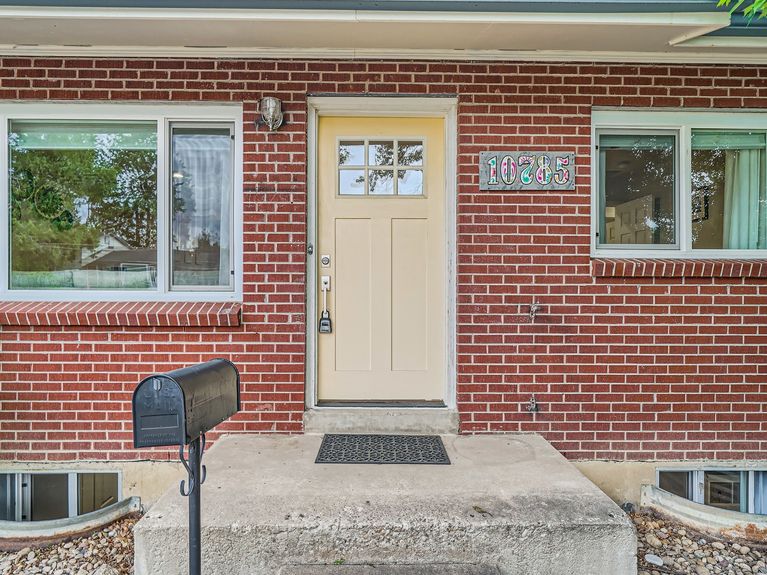 10785 W 68th Ave Front