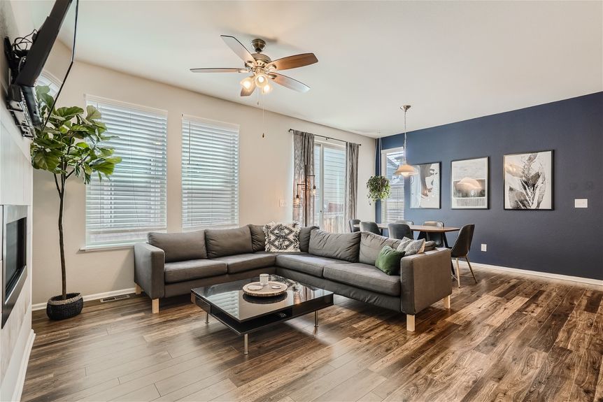 6979 Joyce Lane Unit A – Web Quality – 002 – 05 Living Room