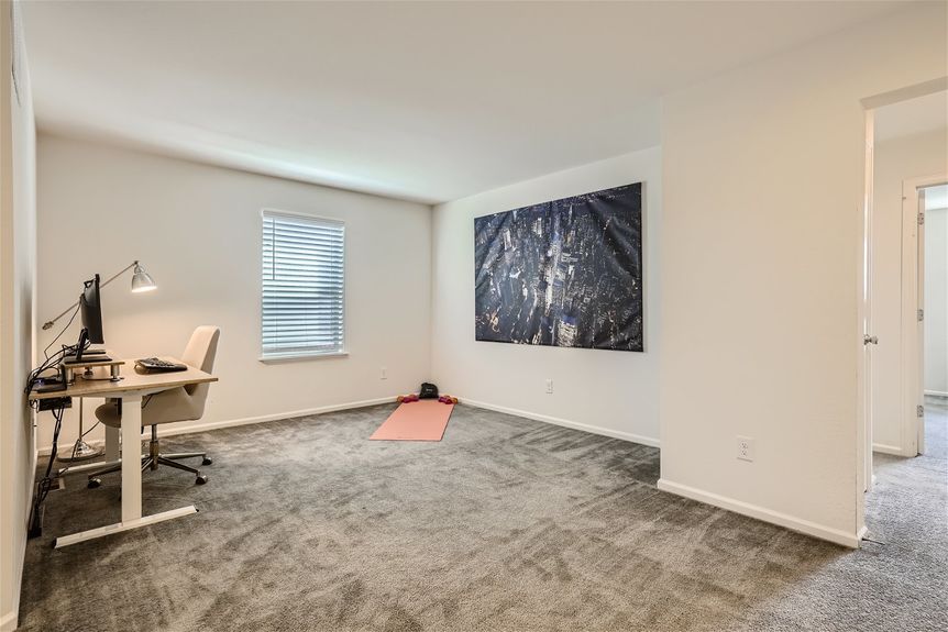 6979 Joyce Lane Unit A – Web Quality – 020 – 25 2nd Floor Family Room