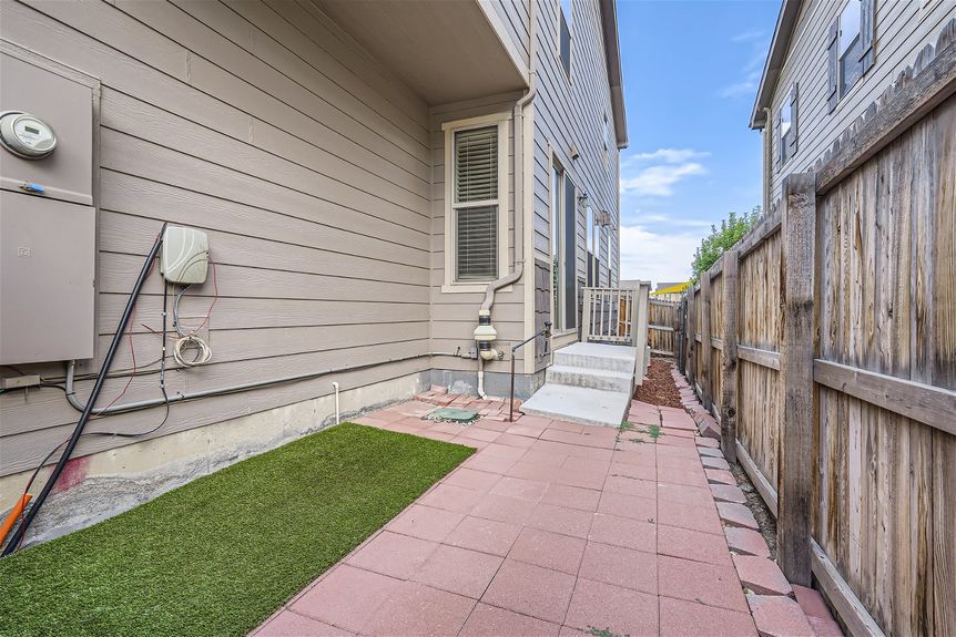 6979 Joyce Lane Unit A – Web Quality – 025 – 32 Back Yard