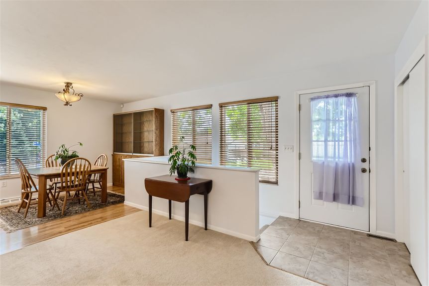 6600 Zang St – Web Quality – 003 – 05 Foyer