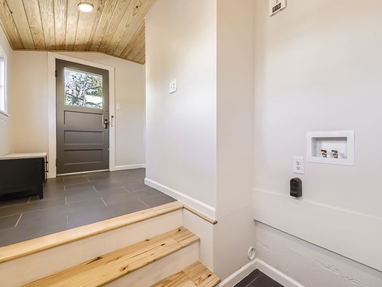 3269 W 53rd Ave Denver 13 Laundry Room