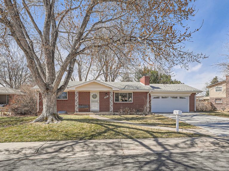 7027 Carr Court Arvada Lauryn Dempsey