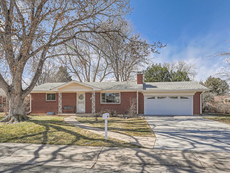 02 7027 Carr Court Arvada Lauryn Dempsey