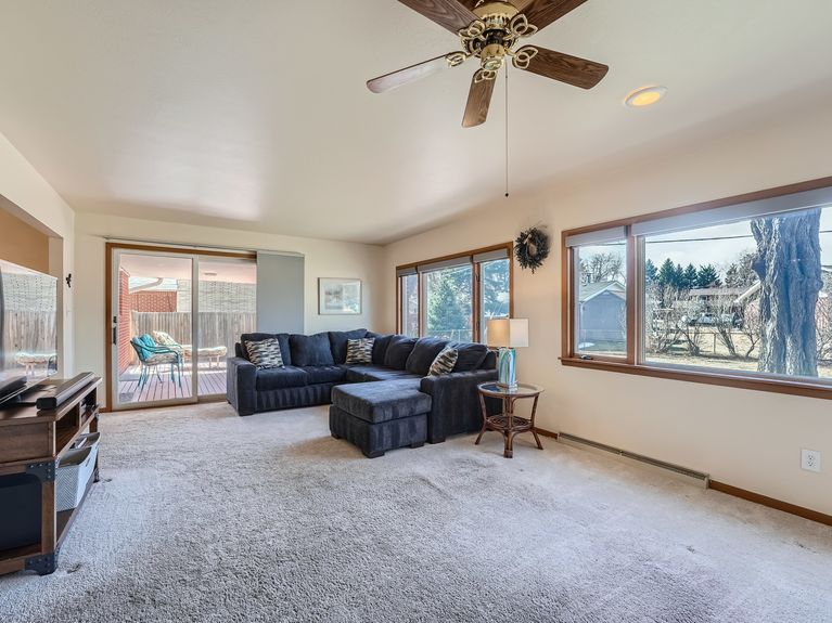 15 7027 Carr Court Arvada Lauryn Dempsey