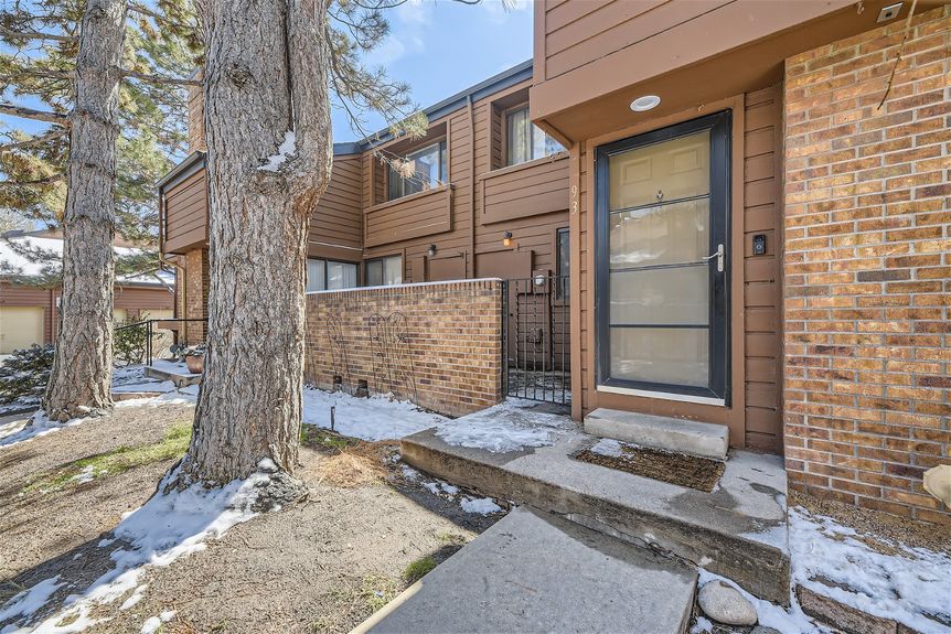 Lauryn Dempsey – 2685 s Dayton way Unit 93 – Web Quality – 005 – 04 Exterior Front Entry