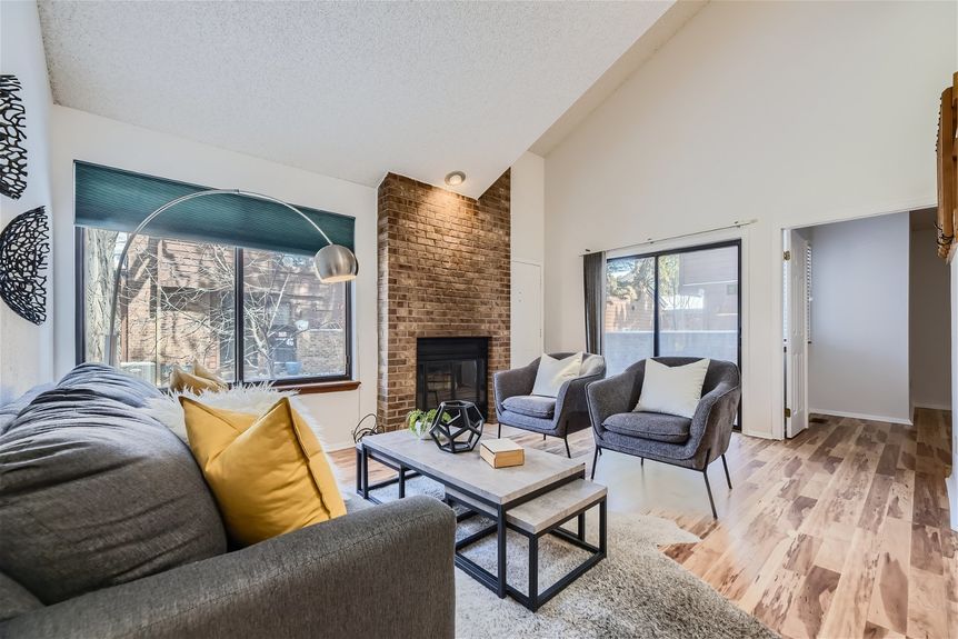 Lauryn Dempsey – 2685 s Dayton way Unit 93 – Web Quality – 011 – 07 Living Room