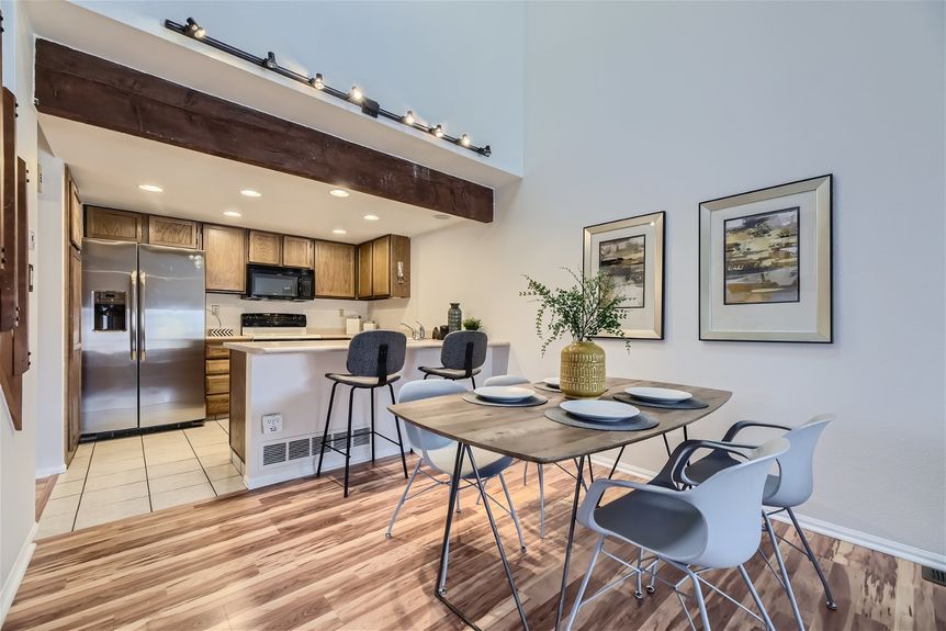 Lauryn Dempsey – 2685 s Dayton way Unit 93 – Web Quality – 012 – 08 Dining Room