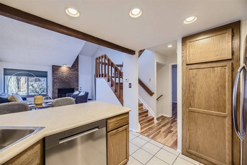 Lauryn Dempsey – 2685 s Dayton way Unit 93 – Web Quality – 017 – 11 Kitchen