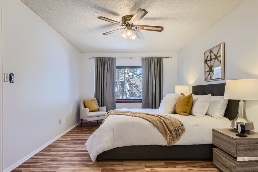 Lauryn Dempsey – 2685 s Dayton way Unit 93 – Web Quality – 025 – 20 2nd Floor Primary Bedroom Feature