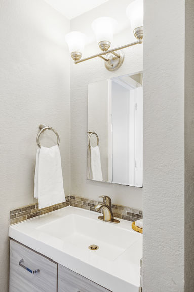 LaurynDempseyArvada_5480 Dudley Ct_web-16