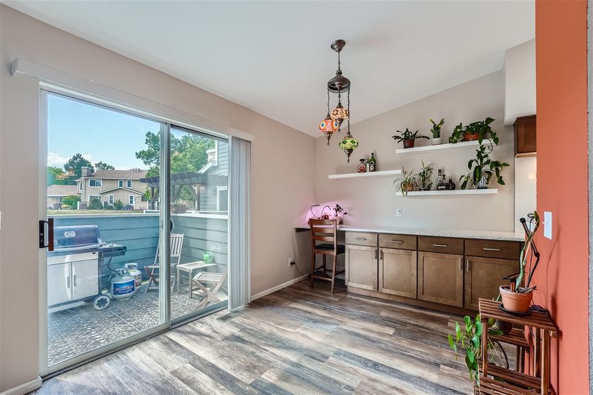 8408 everett way unit a &#8211; Lauryn Dempsey Dempsey Group &#8211; 011 &#8211; 10 Dining Room