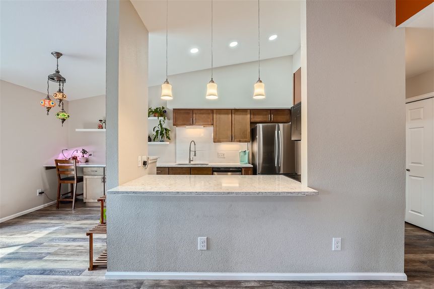 8408 everett way unit a &#8211; Lauryn Dempsey Dempsey Group &#8211; 017 &#8211; 19 Kitchen