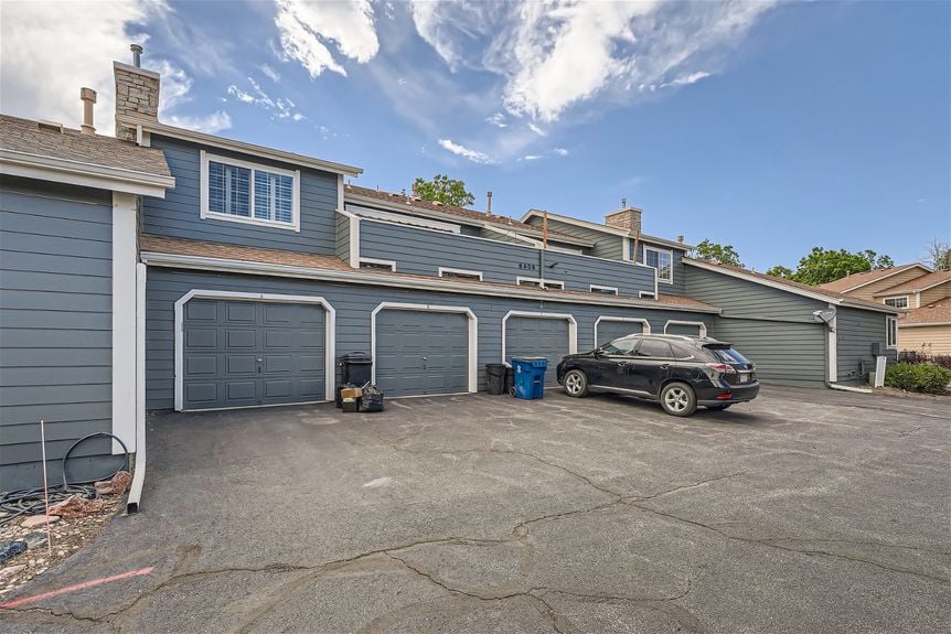 8408 everett way unit a &#8211; Lauryn Dempsey Dempsey Group &#8211; 028 &#8211; 31 Garage Exterior