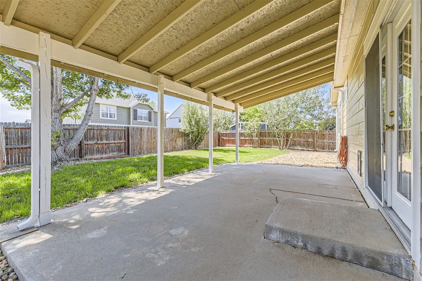 1344 n stratton avenue – Lauryn Dempsey Dempsey Group – 027 – 26 Patio