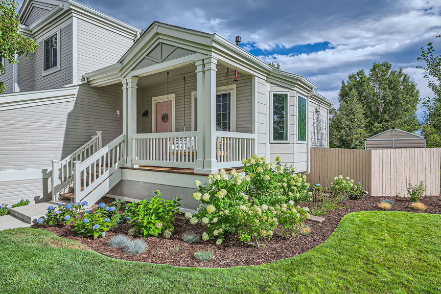 1618 daily drive &#8211; Lauryn Dempsey Dempsey Group &#8211; 005 &#8211; 07 Exterior Front Entry