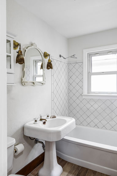 6076 S Sycamore St_Lauryn Dempsey Dempsey Group-20