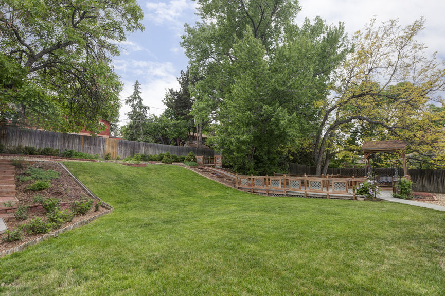 6982 Estes Dr_Web-Lauryn Dempsey Dempsey Group 1 (12)