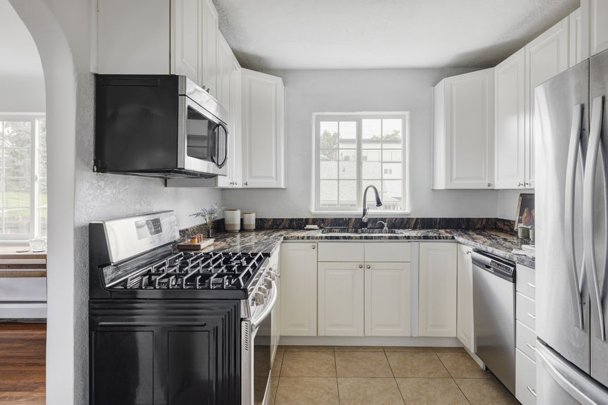 Lauryn Dempsey, Dempsey Group_N_2895 S Sherman St_Web-10