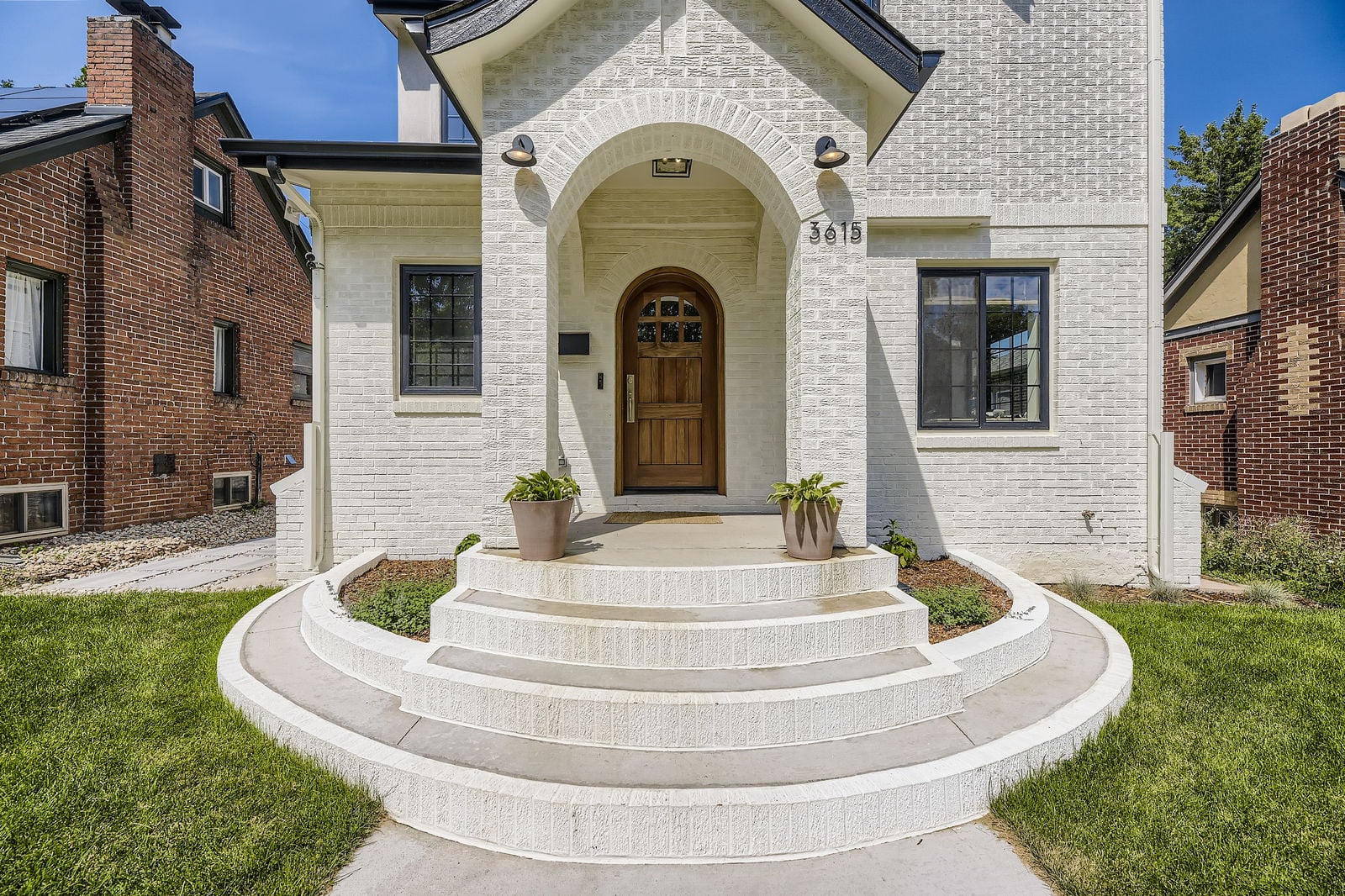 Can you recommend the top real estate agent in Arvada? Lauryn Dempsey, Dempsey Group_N_3615 Osceola St_Web