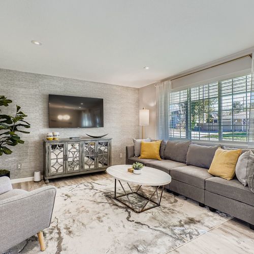 How Professional Real Estate Pictures Help Sell Houses Faster