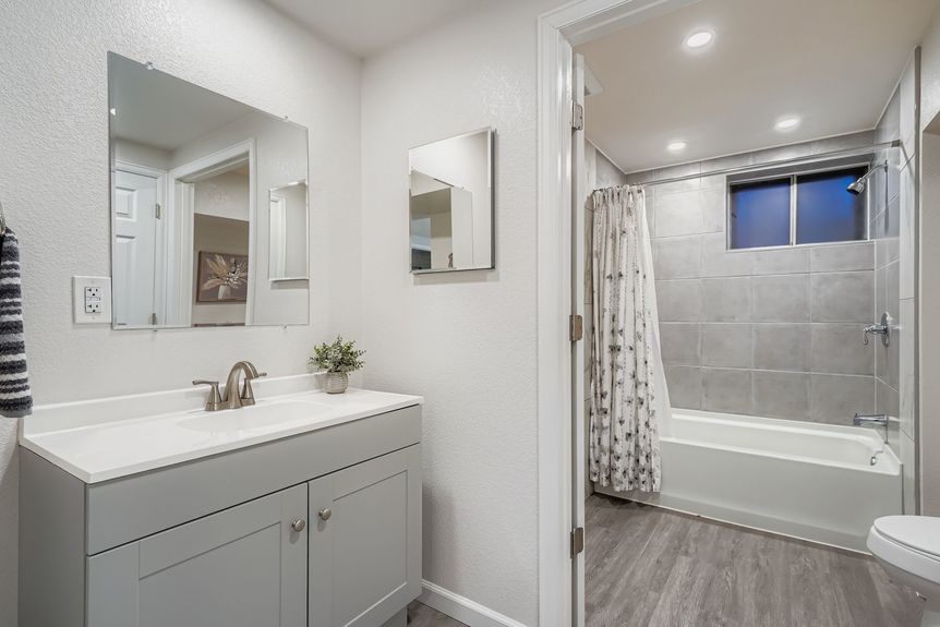 6143 Allison Street - Lauryn Dempsey Dempsey Group - (2)