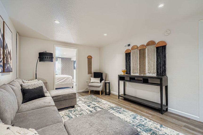 6143 Allison Street - Lauryn Dempsey Dempsey Group - (25)