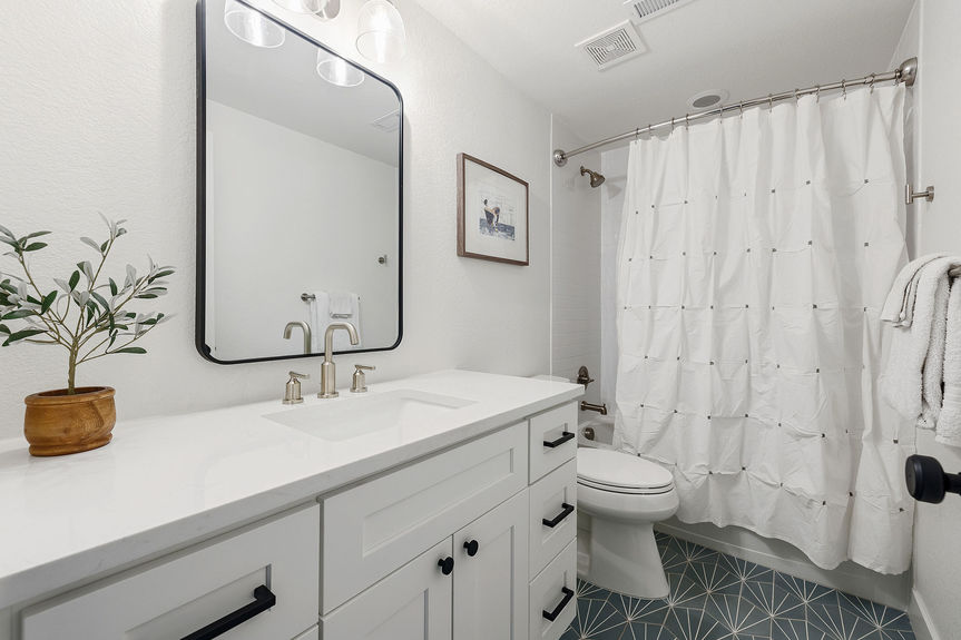 173 Alpine Lauryn Dempsey Dempsey Group.jpg-53