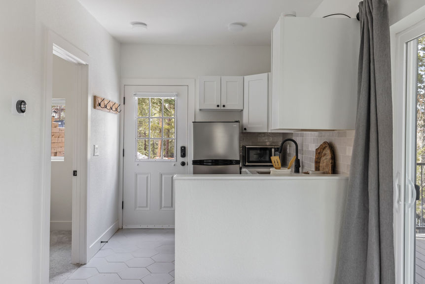 173 Alpine Lauryn Dempsey Dempsey Group.jpg-56