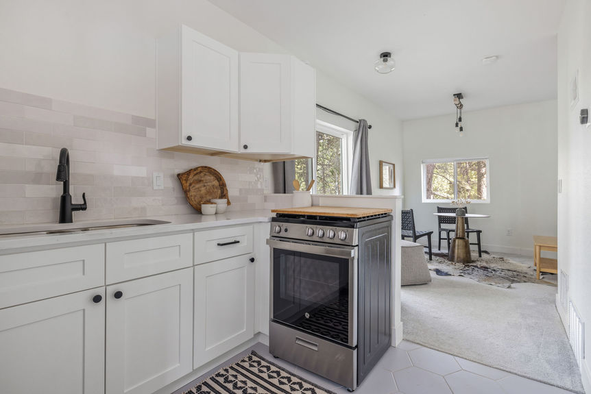 173 Alpine Lauryn Dempsey Dempsey Group.jpg-58