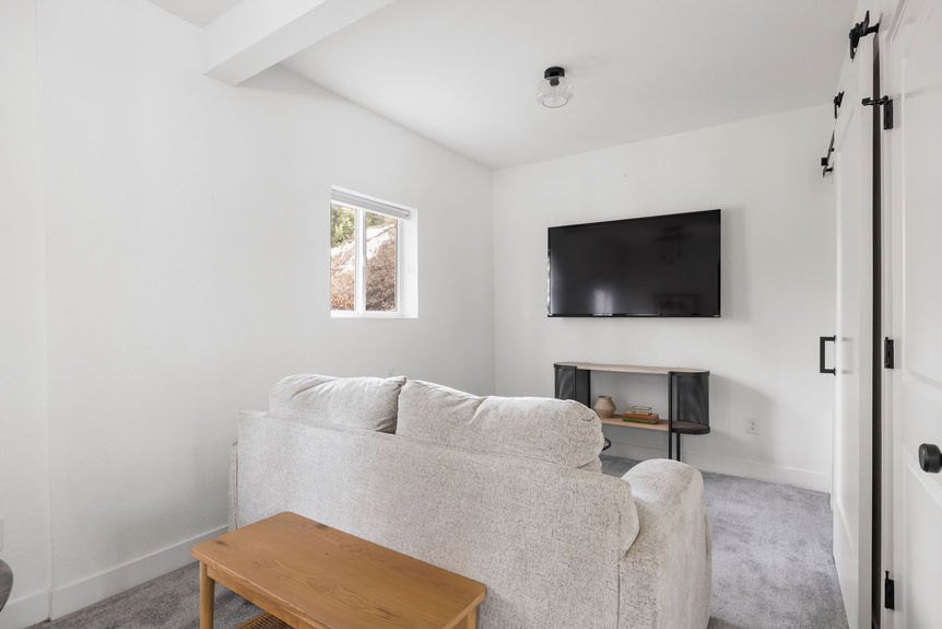 173 Alpine Lauryn Dempsey Dempsey Group.jpg-61