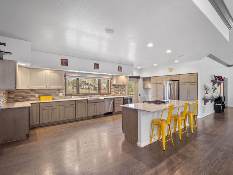 15 Dempsey Group #8031 - Lauryn Dempsey - 8415 W 80th Ave-15