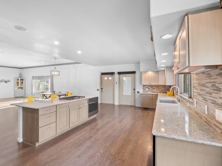 18 Dempsey Group #8031 - Lauryn Dempsey - 8415 W 80th Ave-18