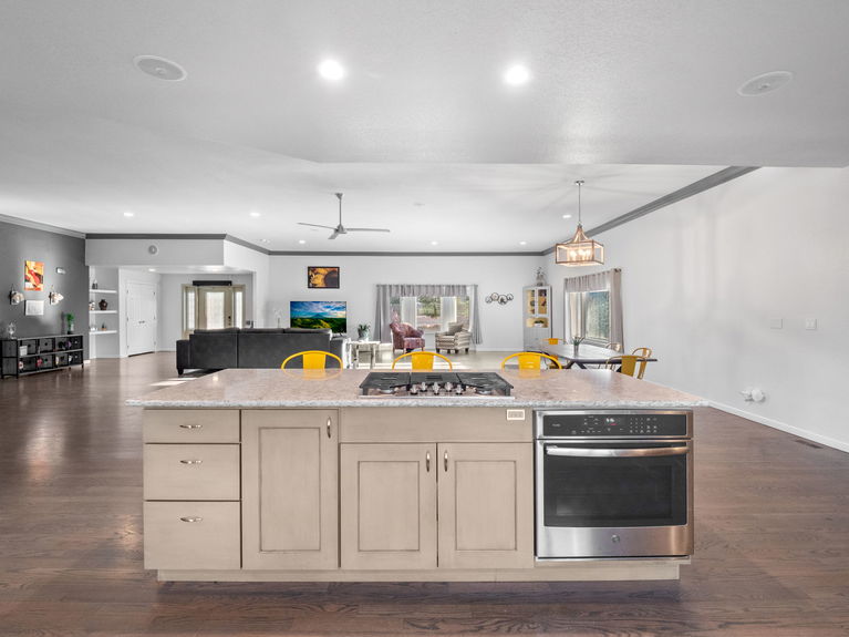 20 Dempsey Group #8031 - Lauryn Dempsey - 8415 W 80th Ave-20