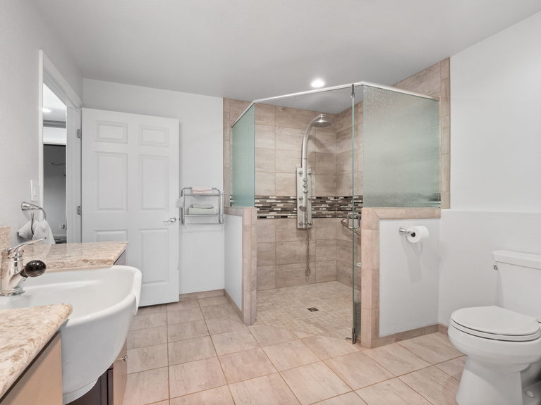 24 Dempsey Group #8031 - Lauryn Dempsey - 8415 W 80th Ave-21