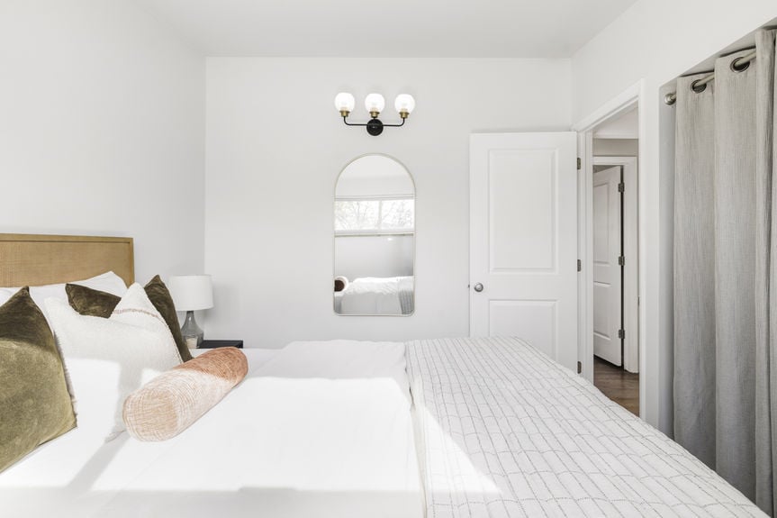 5930 Dudley - Lauryn Dempsey Dempsey Group (30)