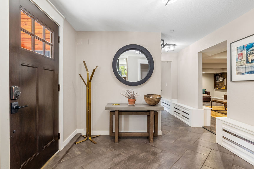 626ValleyLane Lauryn Dempsey Dempsey Group 13